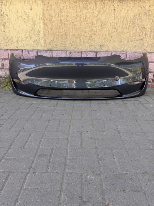 Бампер tesla model y