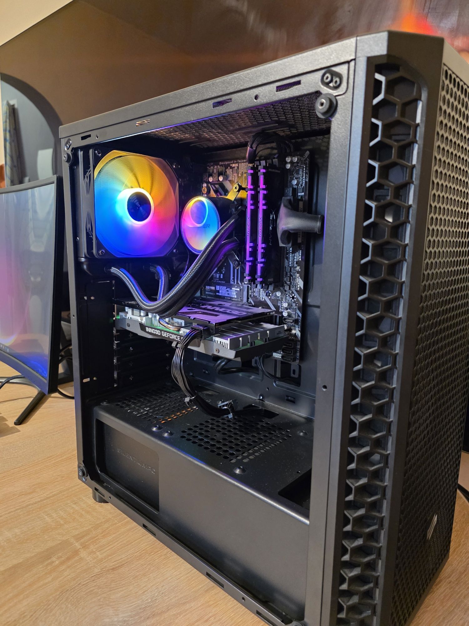 Caly zestaw,R7,GTX1660S, DDR4 16, SSD m2