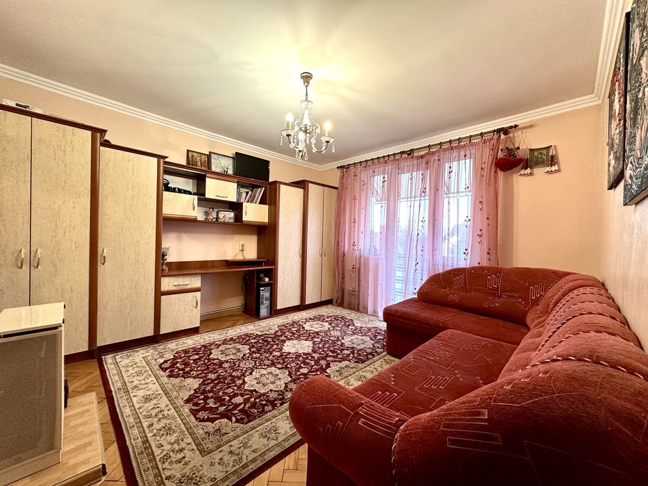 Продається квартира в центрі м. Стрий.