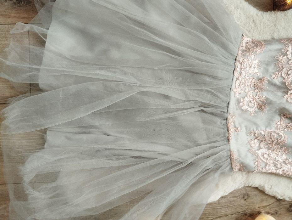 Piękna sukienka księżniczka tiulowa spódnica haftowana góra 158-164 S