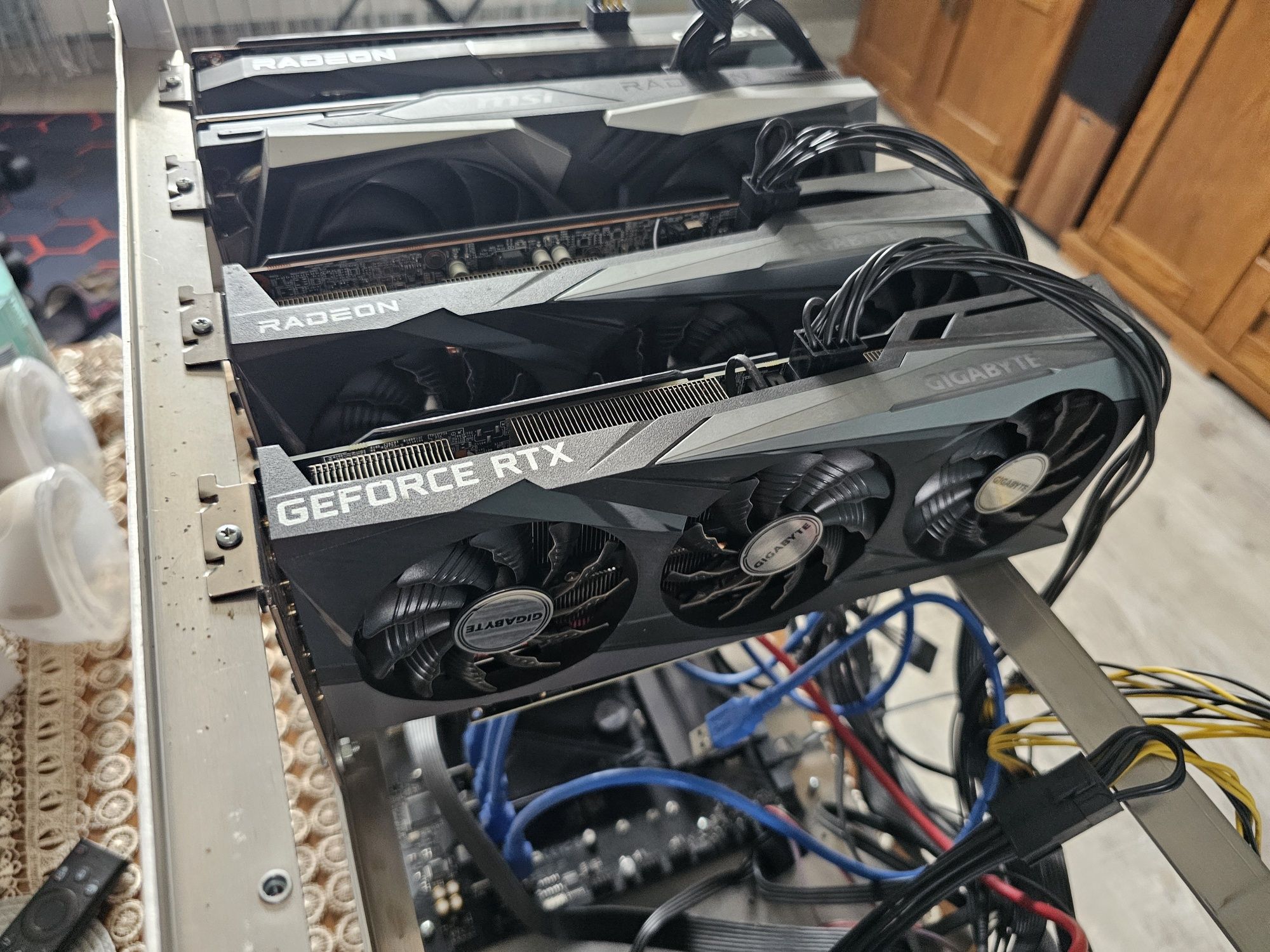 Koparka krypto z 4 kartami graficznymi, 1x RTX3060ti plus 3x RX6600XT