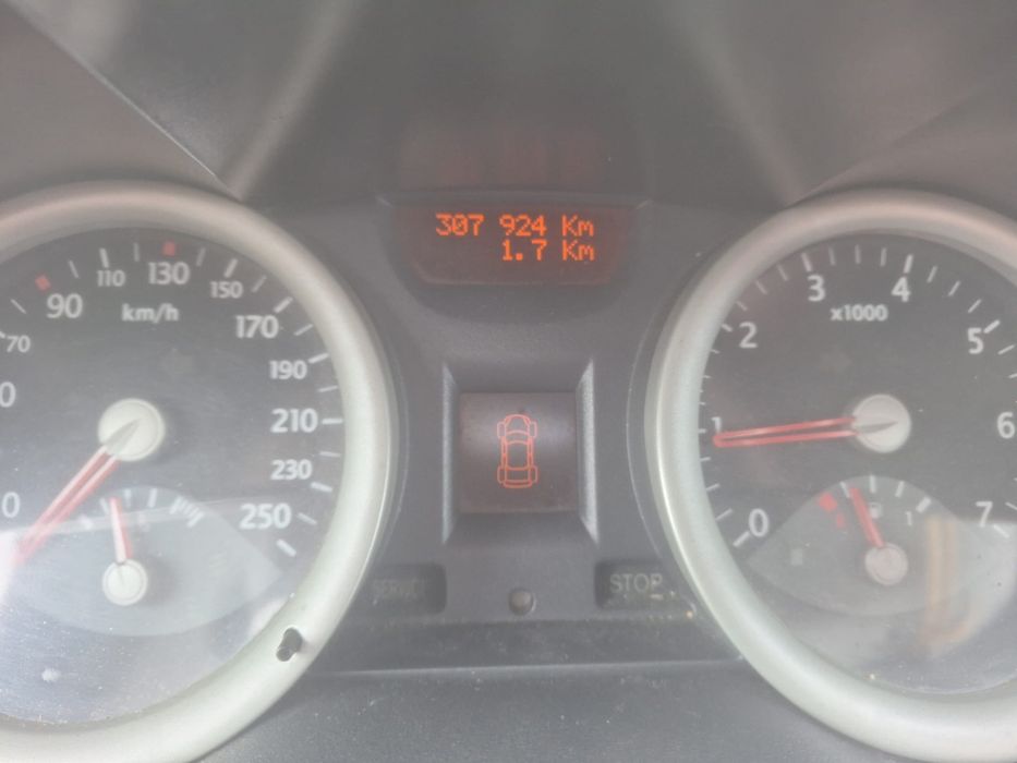 Vendo ou troco por mota Renault Megane 2004