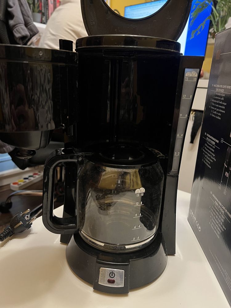 Ekspres przelewowy DeLonghi