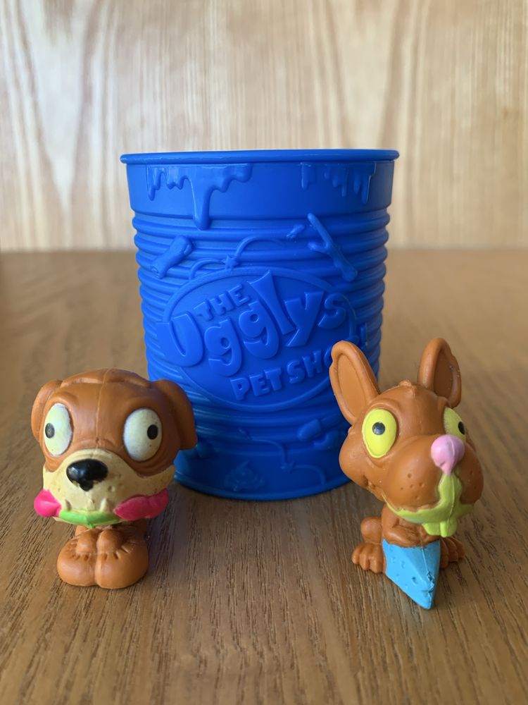 Ugglys pet shop (caixa + 2 bonecos)