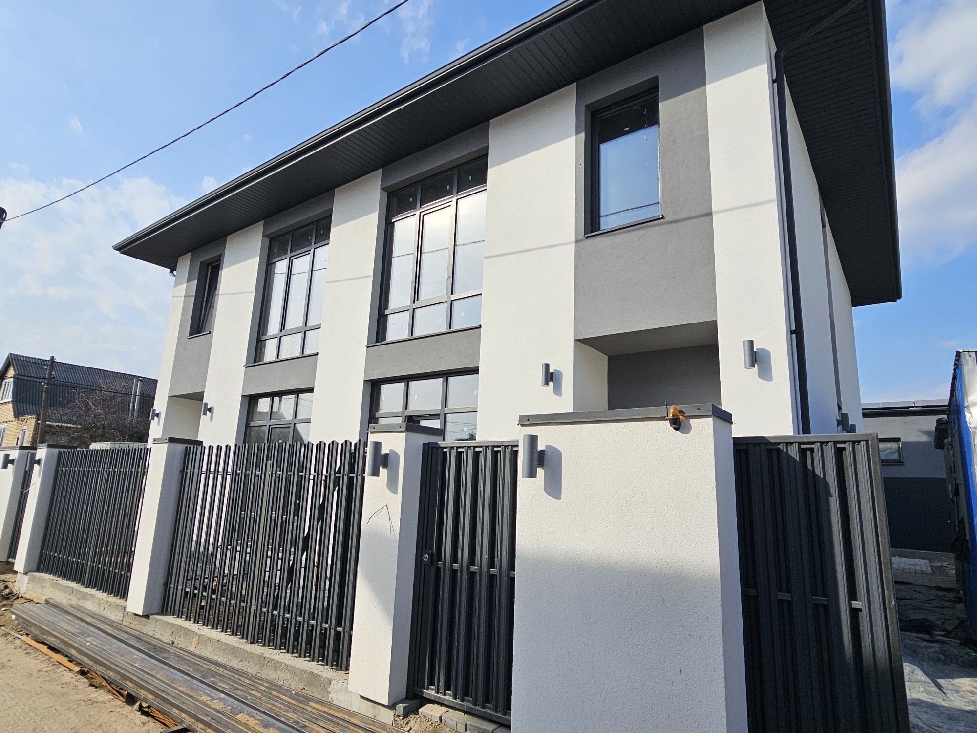 Продам дуплекс, в центрі,Петропавлівська Борщагівка, від Власника