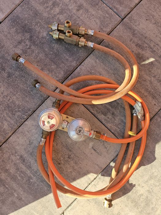 Reduktor automatyczny na cztery butle gazowe lpg
