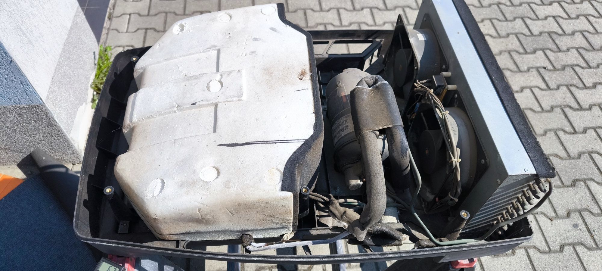 Klimatyzator dachowy kamper przyczepa Carier