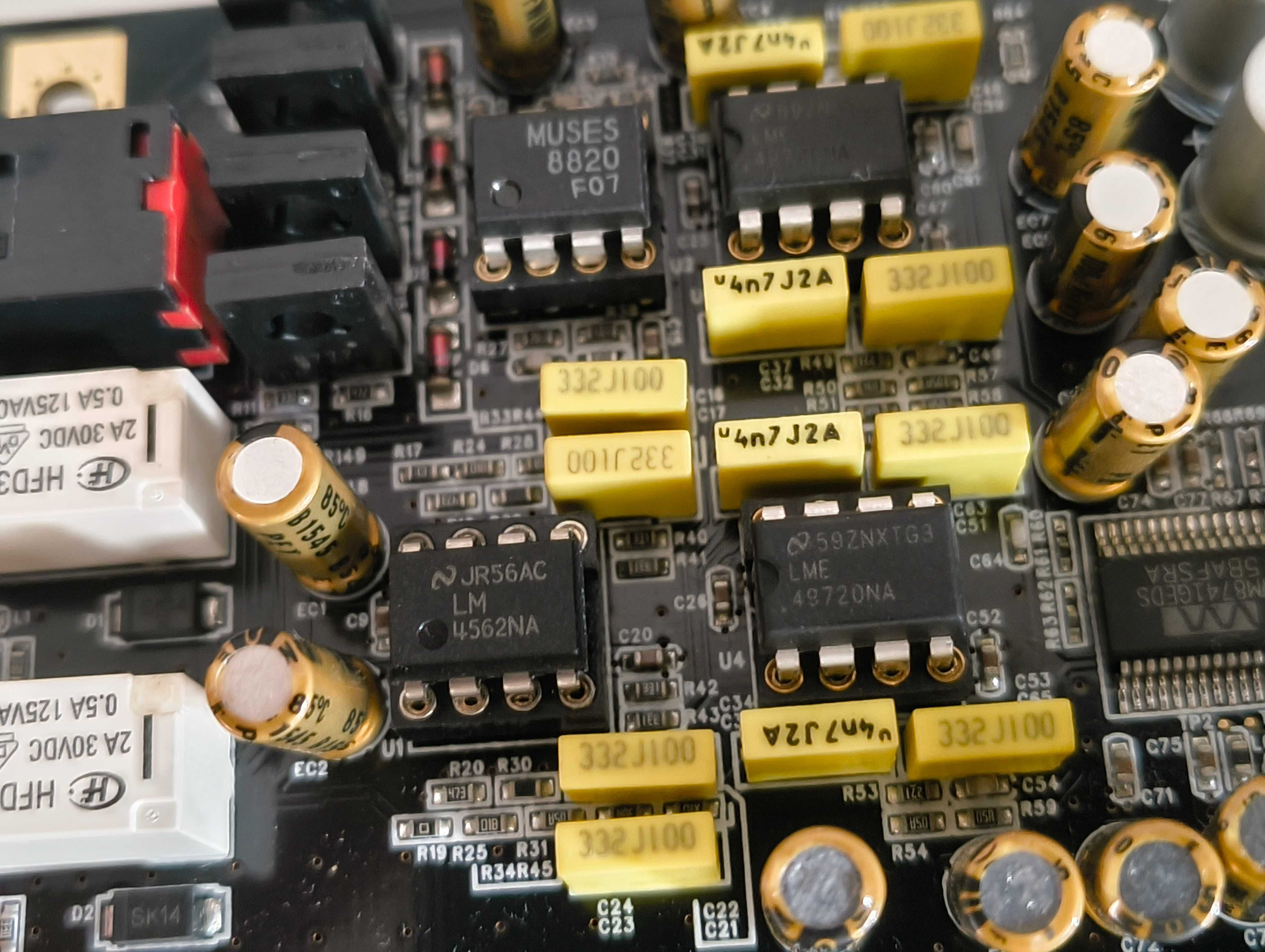Sprzedam kartę dźwiękowa AIM SC808, kompletną.