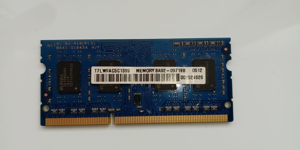 DDR3 2Gb 1Rx8 PC3 - 10600S