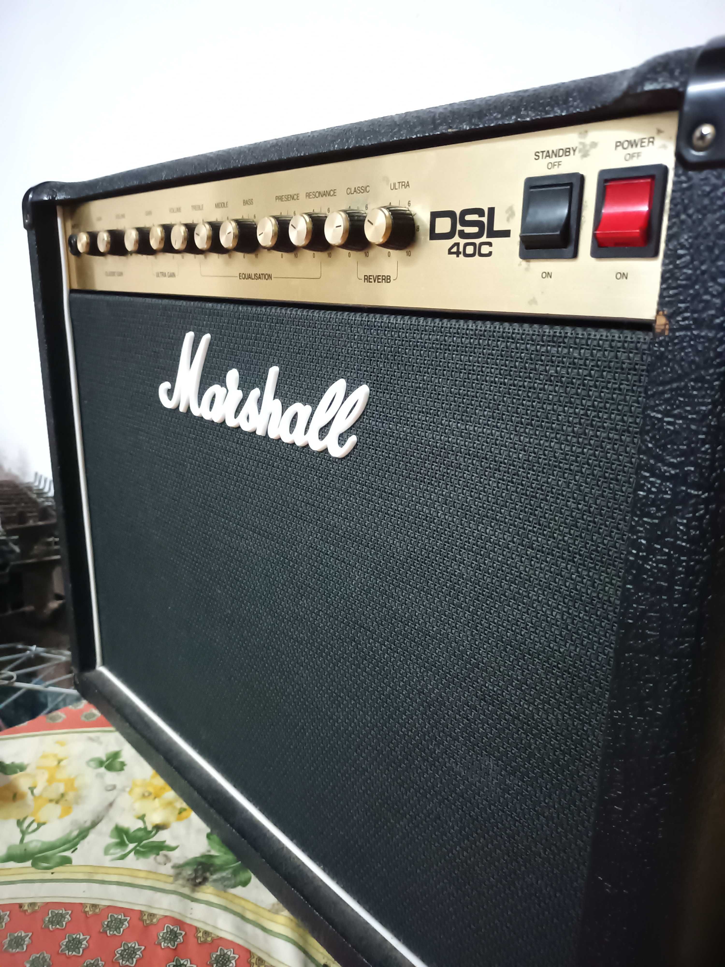 Amplificador - Marshall DSL 40C