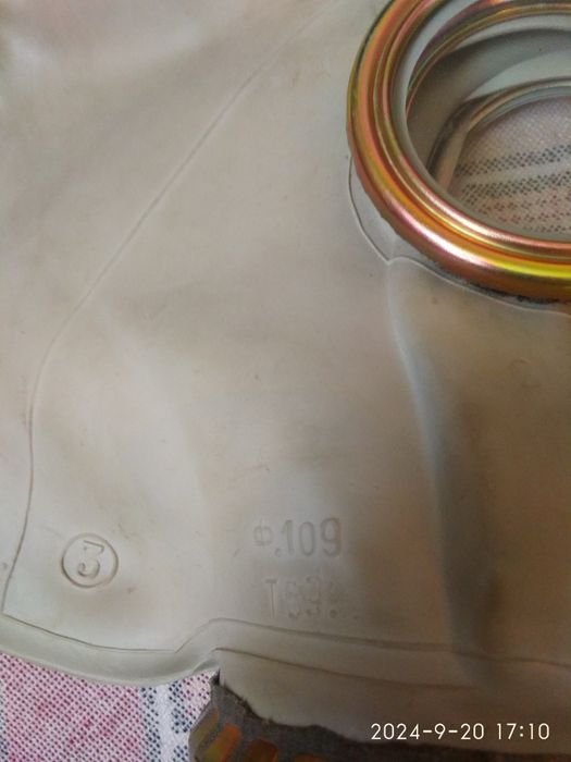 Протиогаз СССР новий.