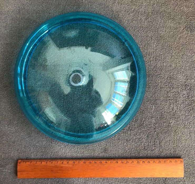 Globo de vidro antigo azul