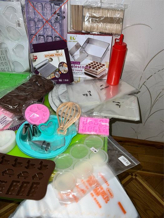 Аксессуары для кондитера, молды, подложки, формы для конфет, торта