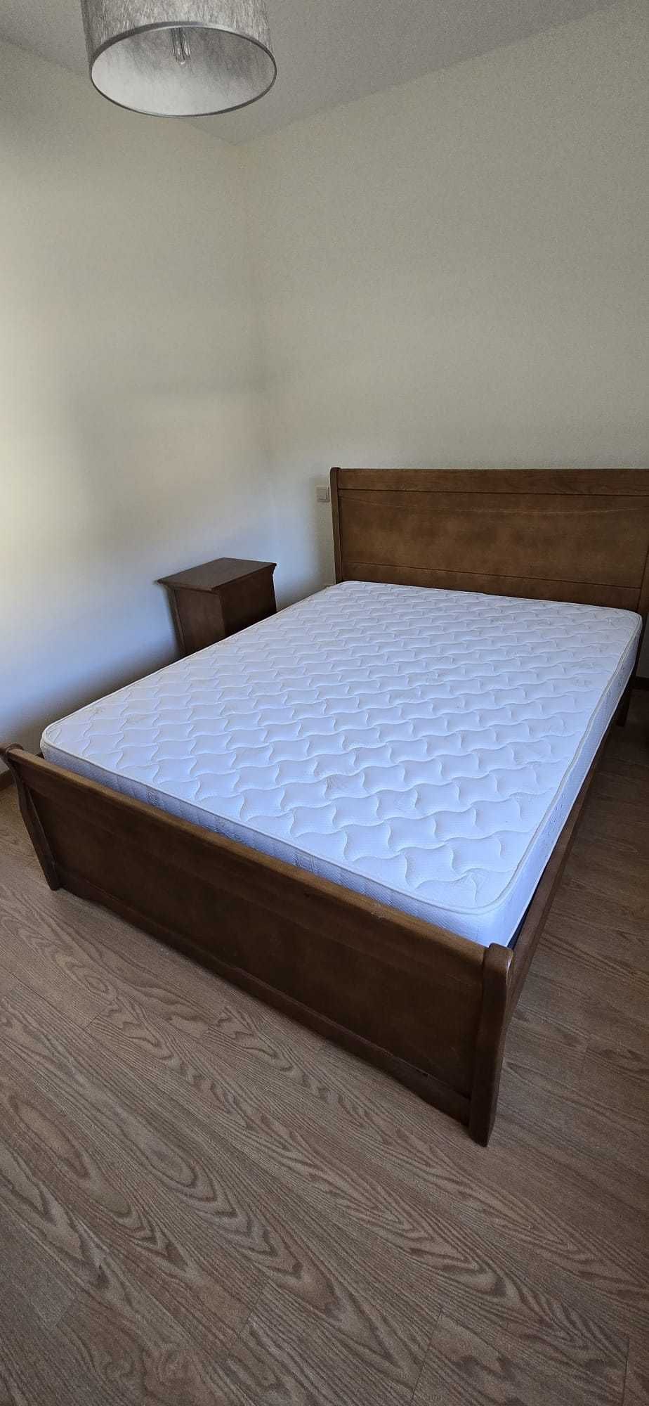 Mobília de quarto como nova