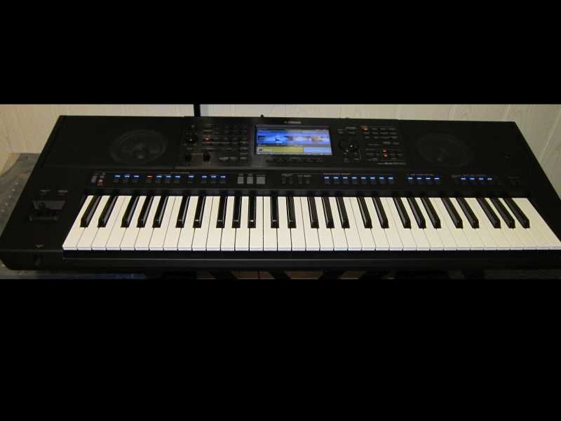 Yamaha PSR SX 900