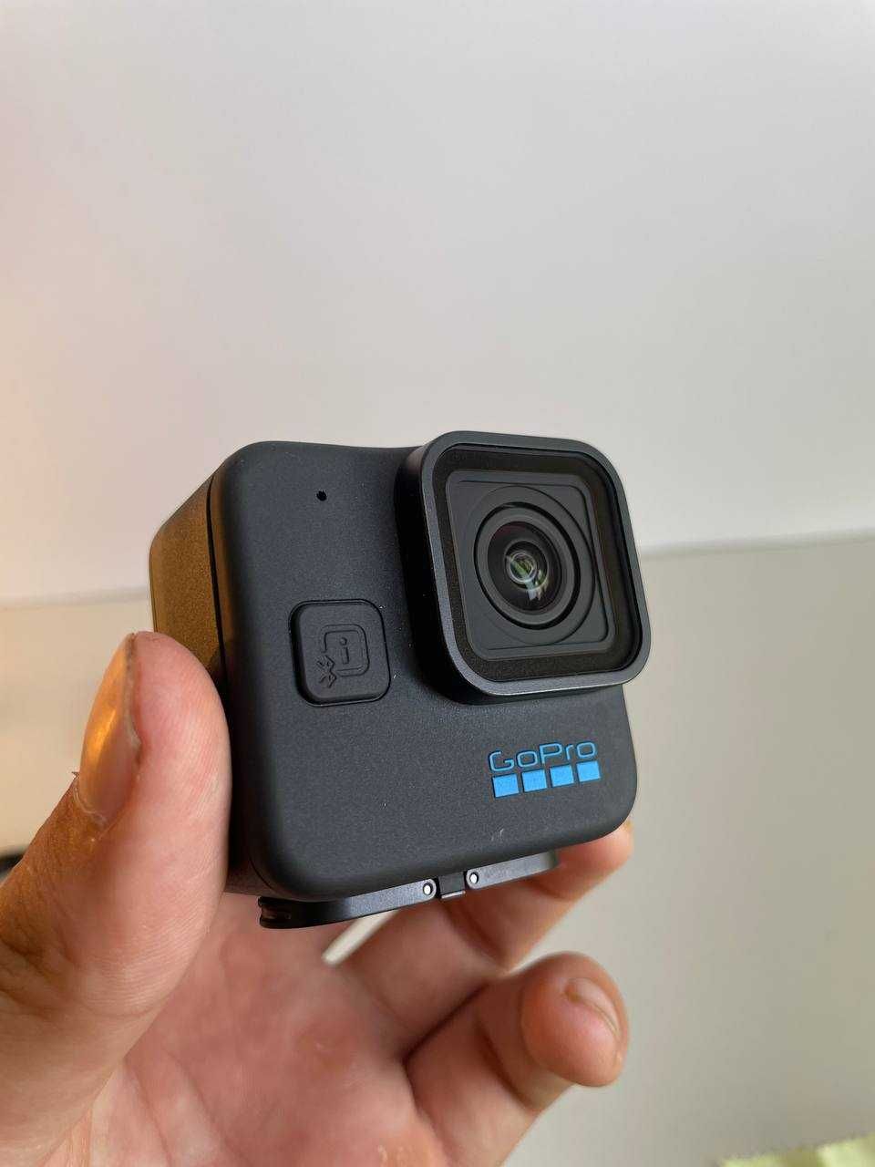 Екшн камера GoPro Hero11 Black Mini в ідеальному стані та з комплектом