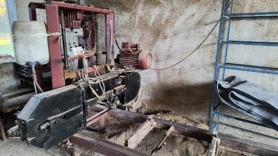 trak taśmowy elektryczny