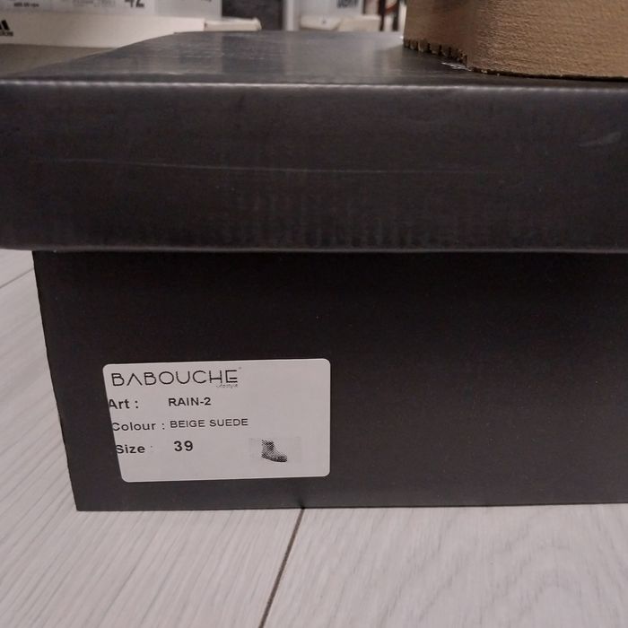 Продам Уггі натуральні нові!