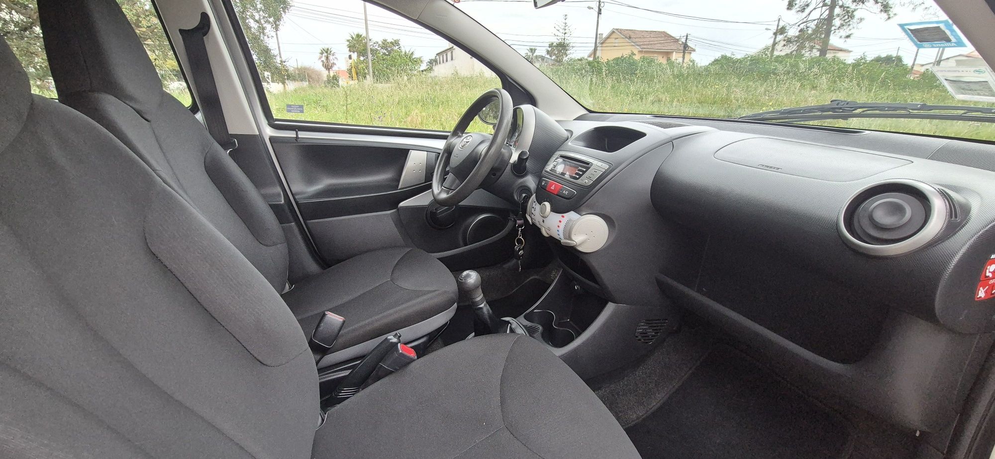 Toyota Aygo 1.0 5 Portas AC  de 2013 APENAS 81.000KM