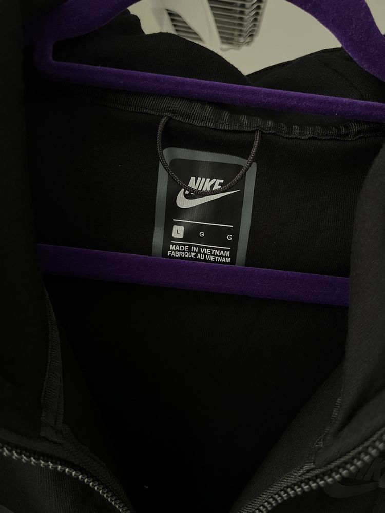 Nowy dres Nike tech fleece rozmiar L bluza i spodnie komplet czarny