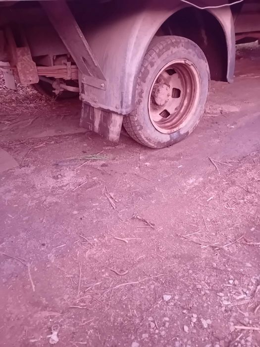 Грузовий автомобіль