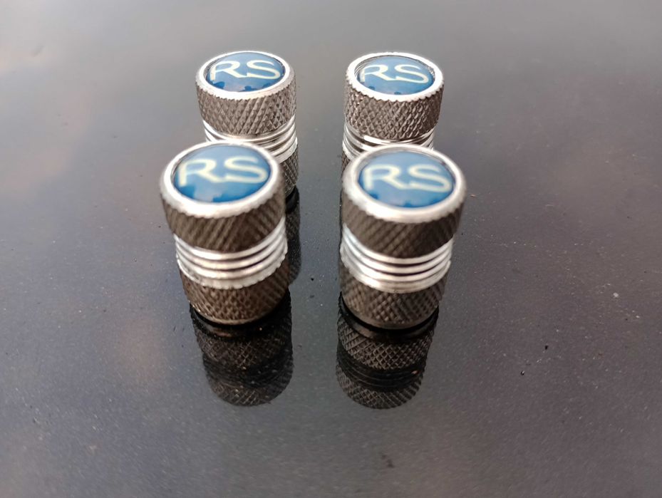 Nakrętki na wentyle osłonki czapki wentylki RS