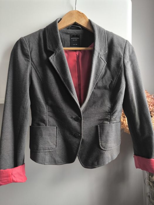 Marynarka z różową podszewka