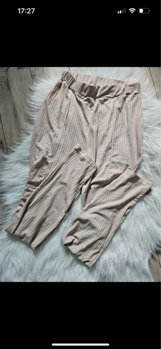 Spodnie z wysokiem stanem / legginsy / spodnie w prażki