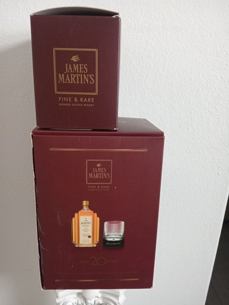 Caixa com copo James Martin's