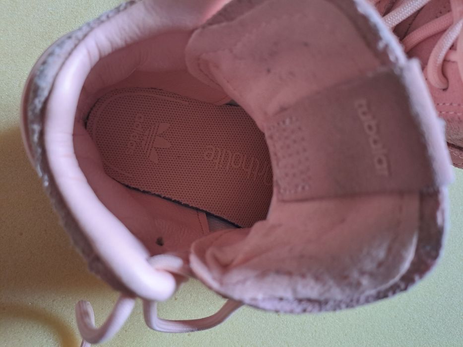 Sapatilhas adidas como novas