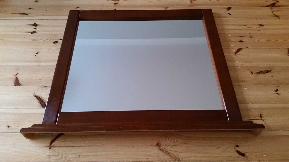 Lustro naścienne w ramie drewnianej 90x96 cm