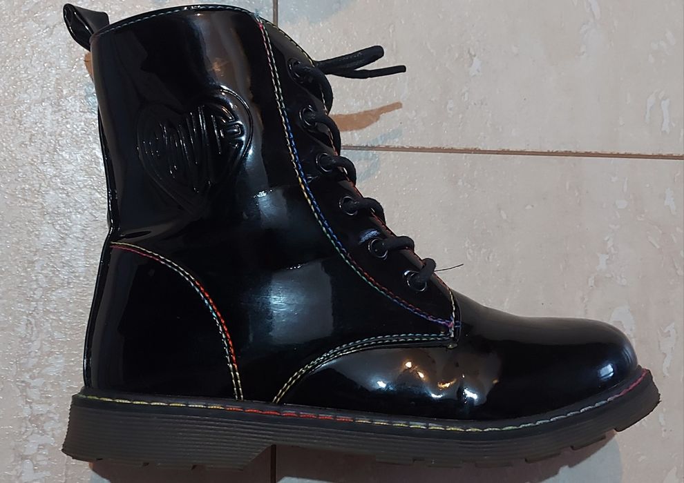 Buty dla dziewczynki, rozmiar 33 ocieplane