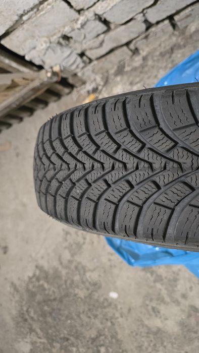 Opony zimowe Falken 155/65R14 Cena za 1 szt.
