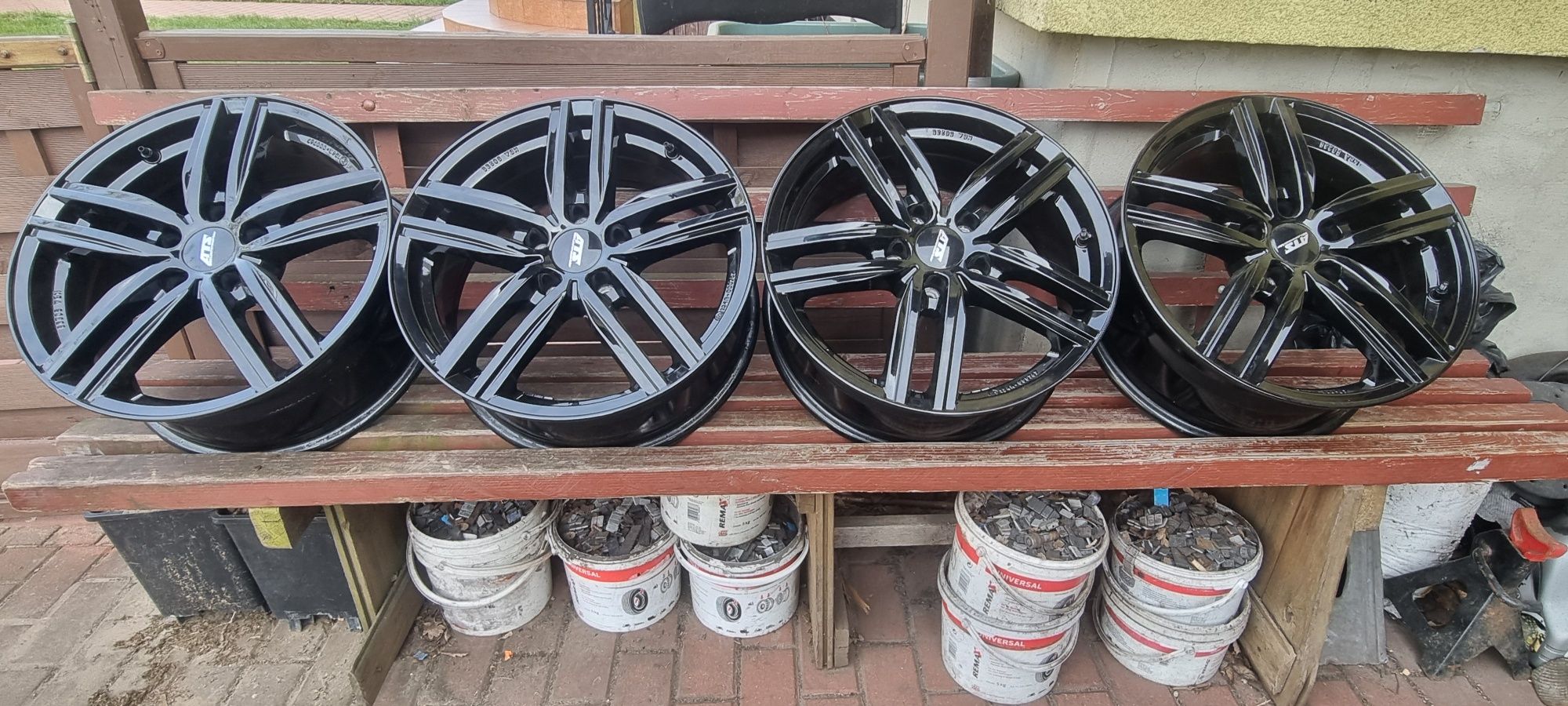 Felgi 5x114,3x17 Renault nissan honda toyota
