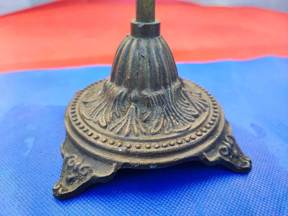 Stara mosiężna podstawa do lampka