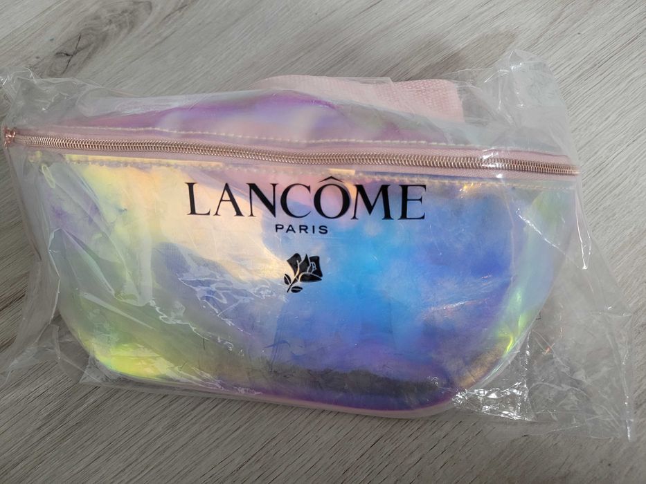 Lancome Idole różowa holograficzna transparentna nerka