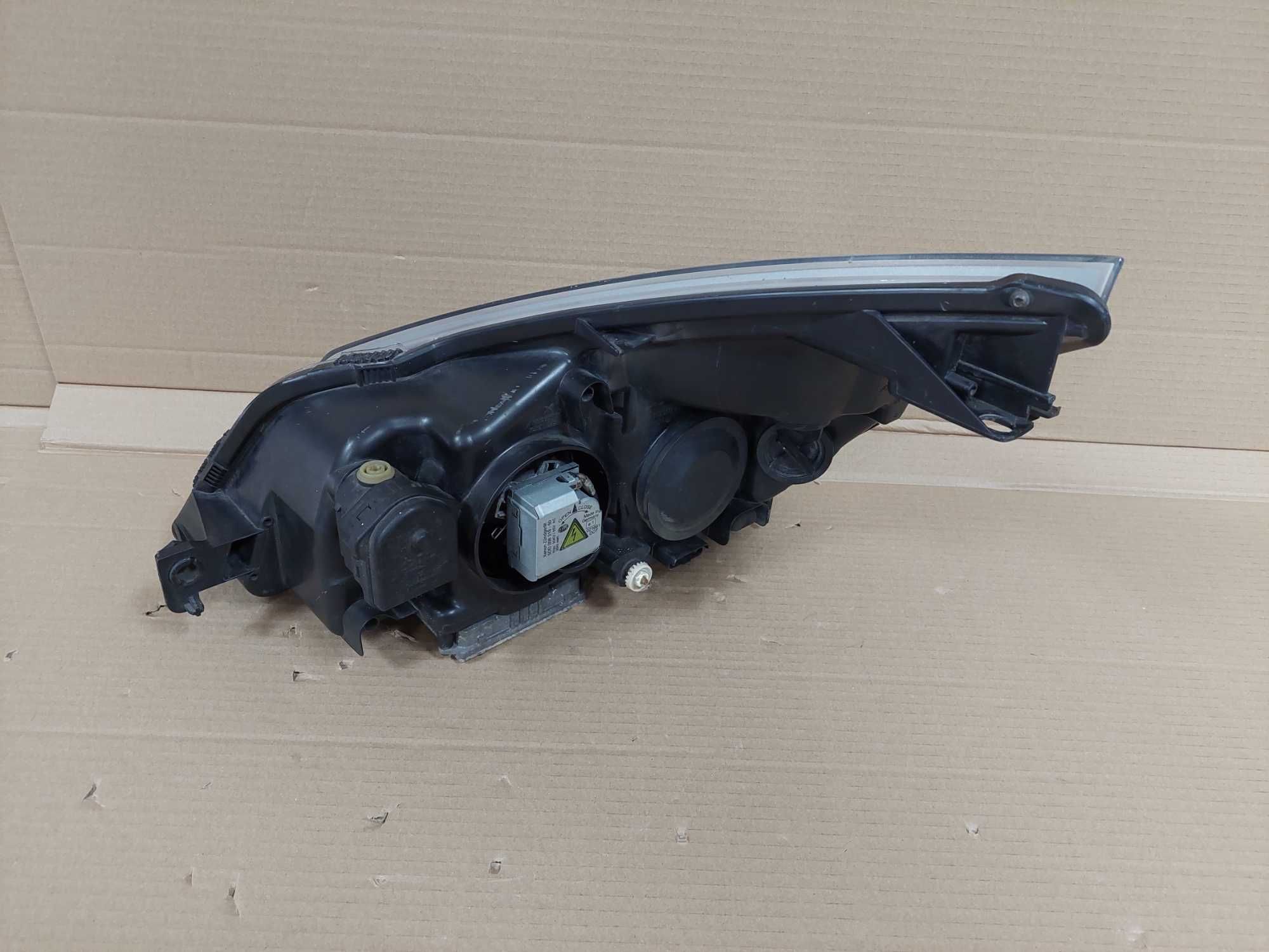 Renault Espace 4 IV 02-06r lampa Bi Xenon nieskrętny prawa EU KPL BDB