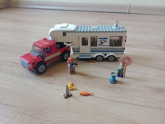 Lego City Pickup z przyczepą 60182