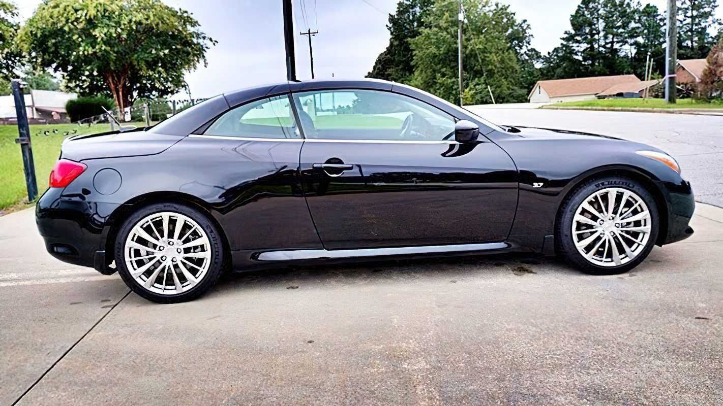 Infiniti Q60      2014