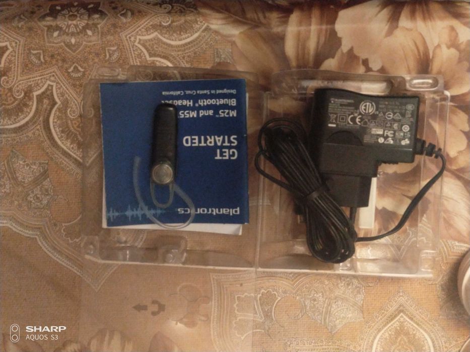 Bluetooth гарнитура Plantronics M1100