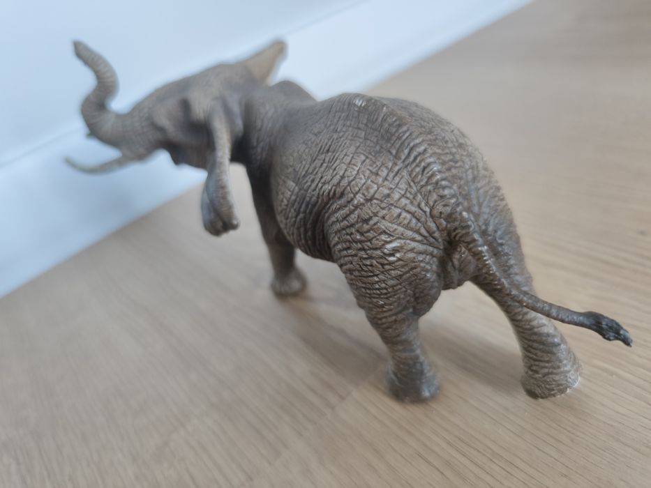 Figurka Schleich Słoń samiec