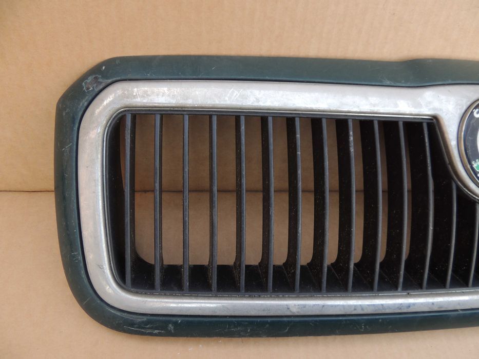 Atrapa Grill wlotu powietrza Skoda Octavia 1 I 96,97,98,99,00,01,02-10