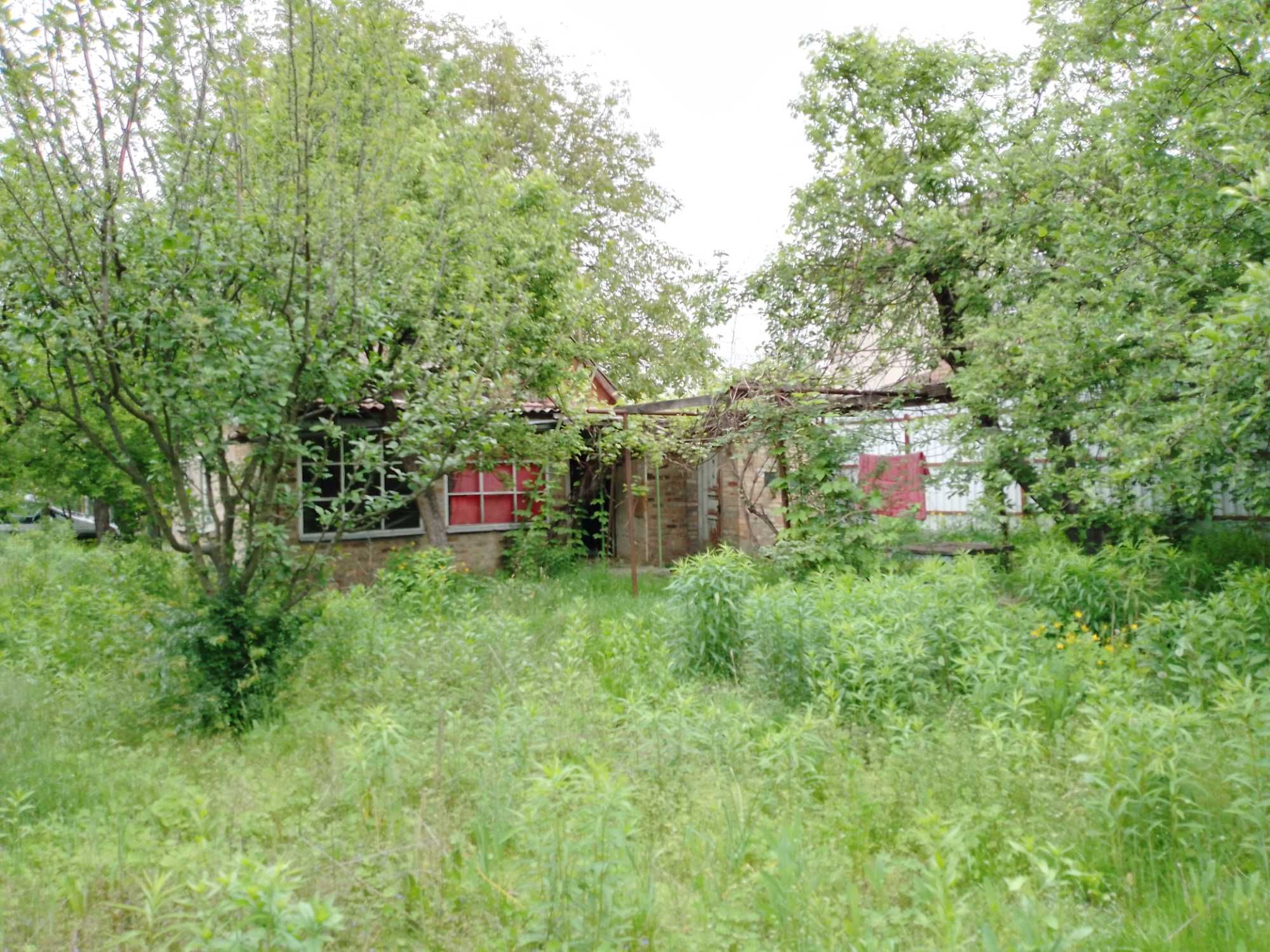 Нивки,Территориально Стеценко25-27, цивильная ,обжитая улица ,6 соток.