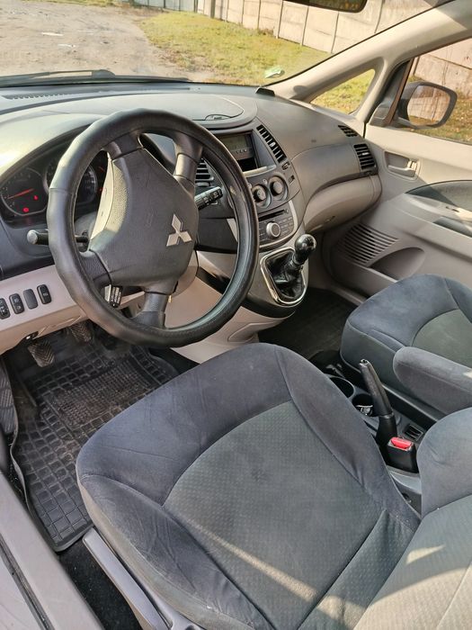 Mitsubishi Grandis 2008 2.0 did