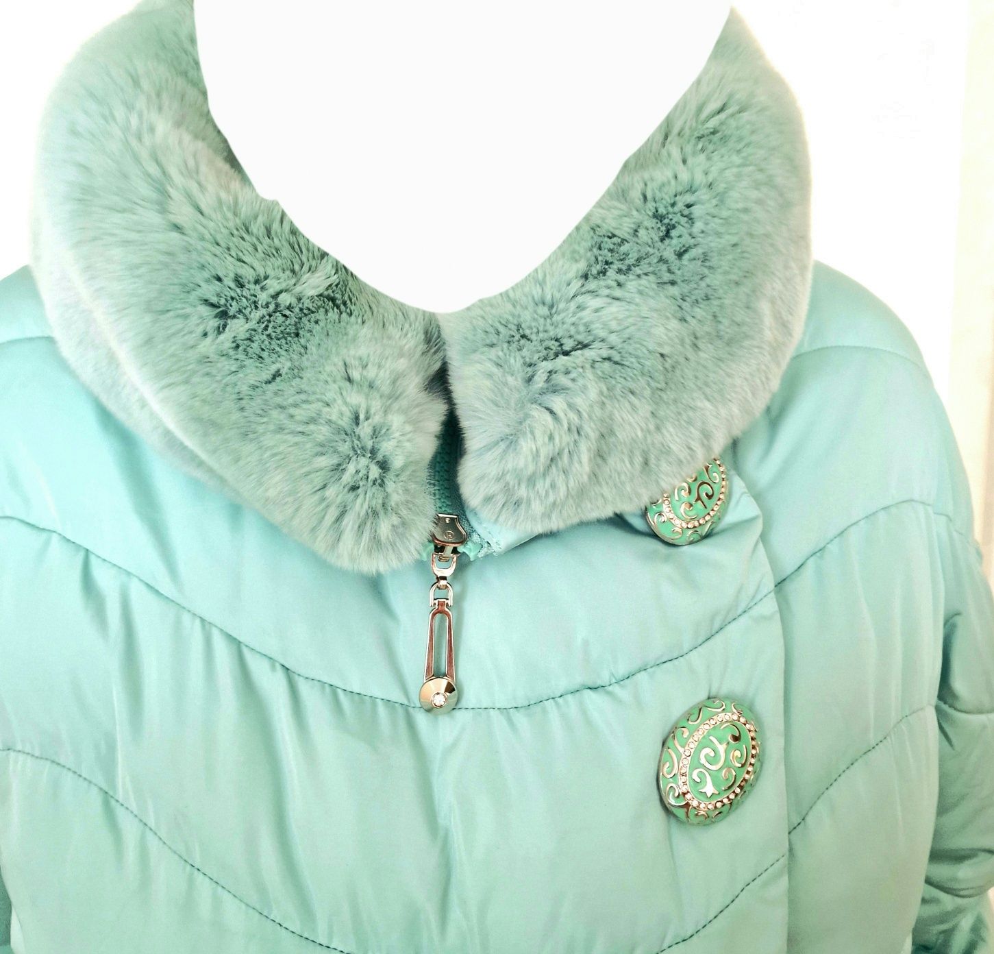 Пуховик, зимняя куртка с кроликом в новом состоянии р. 46-48, S-M-L