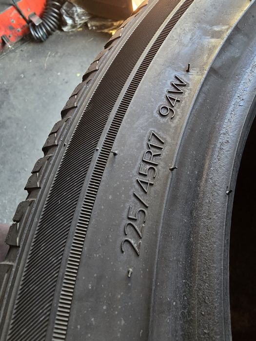 Sprzedam 4 opony 225/45 17" Hankook wielosezonowe