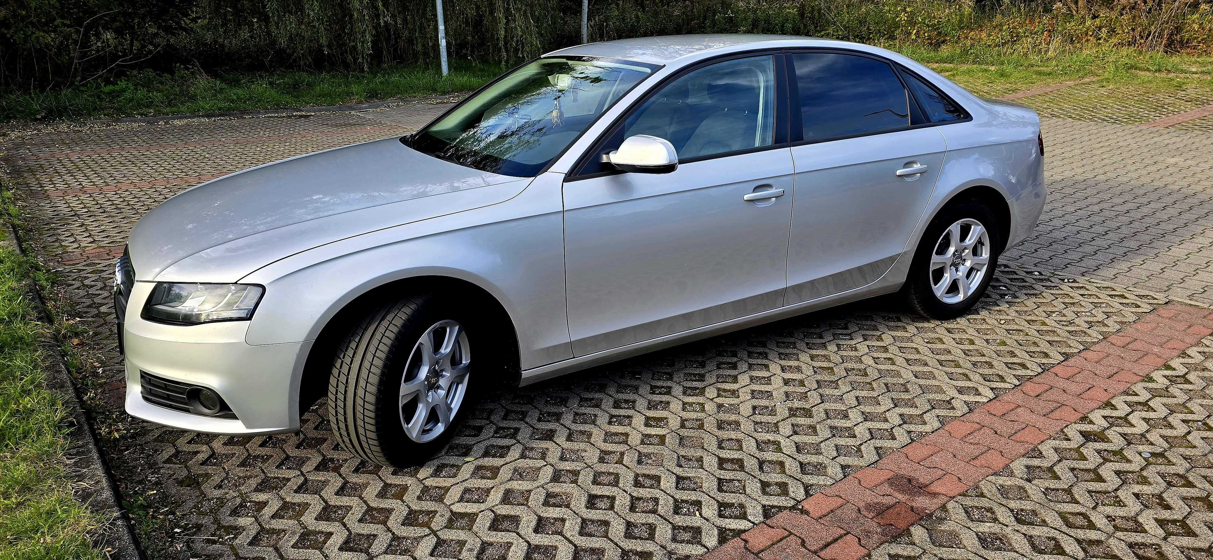 Sprzedam Audi A4B8 2011r