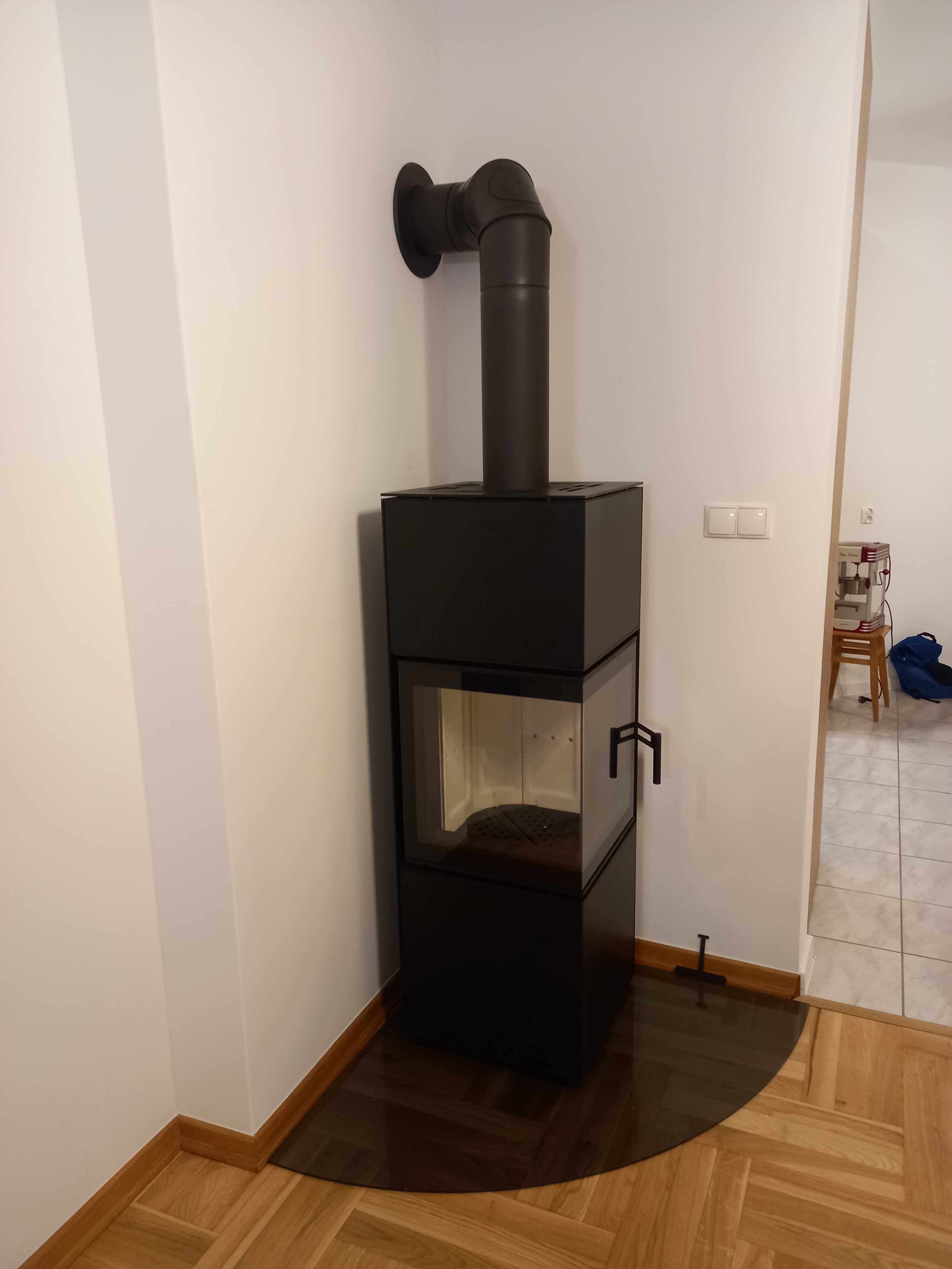 Piec wolnostojący Defro Quadroom od ręki