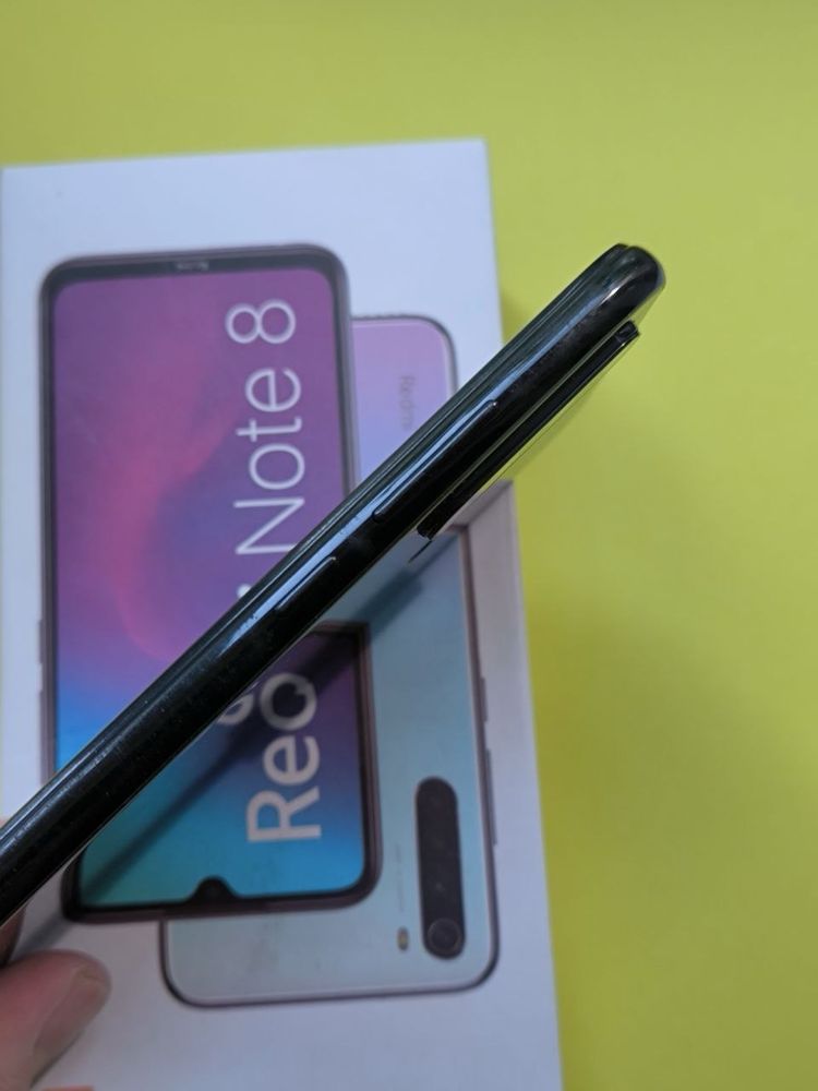 Смартфон Xiaomi Redmi Note 8 4/64 Gb повний комплект