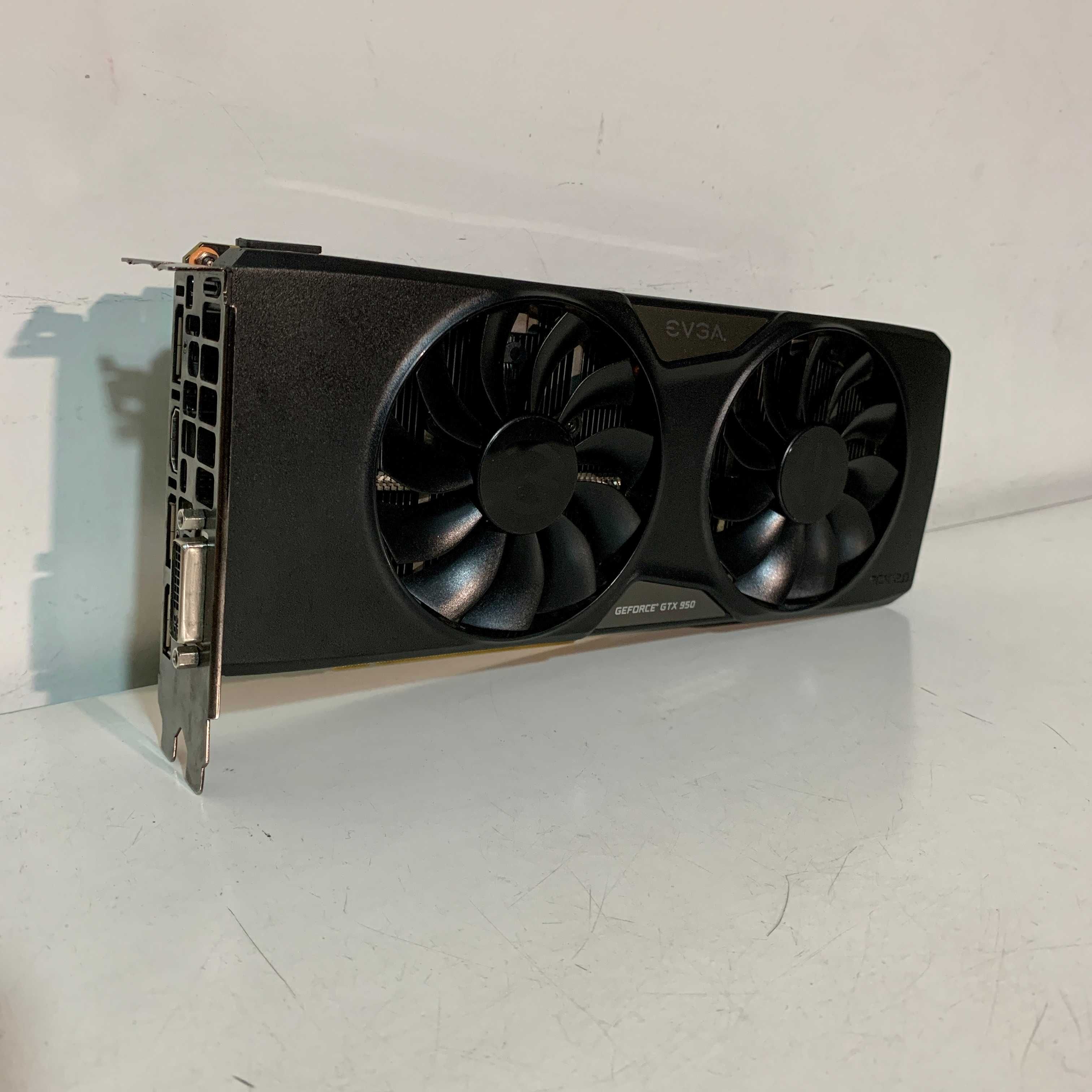 Placa gráfica EVGA GTX 950 [Não funcional]